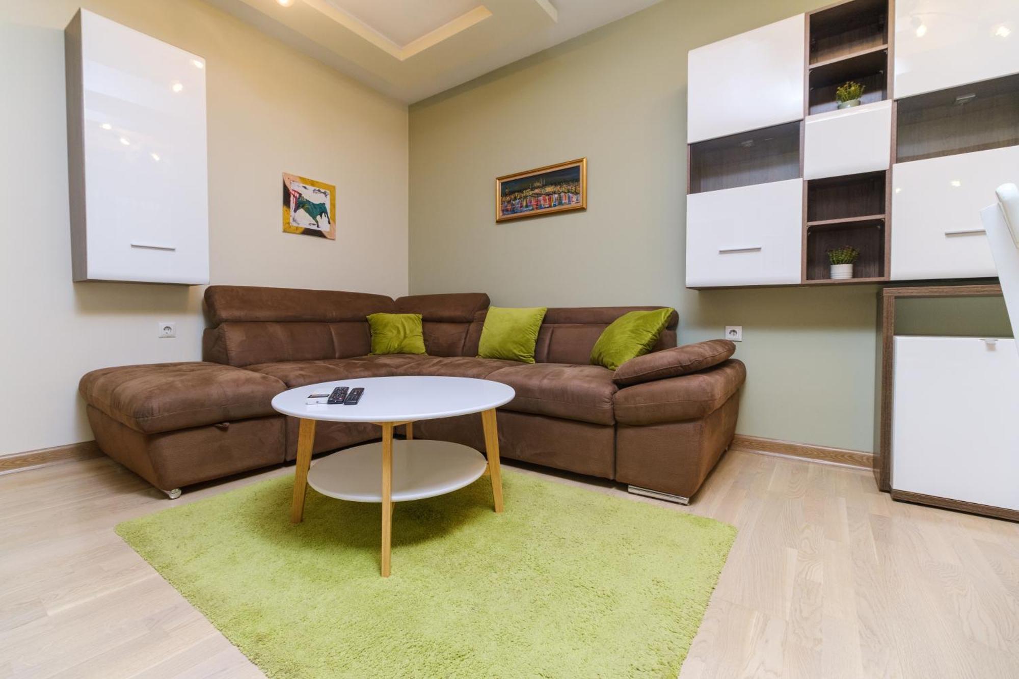 Riverside 2-Bedroom Apartment 플로브디프 외부 사진