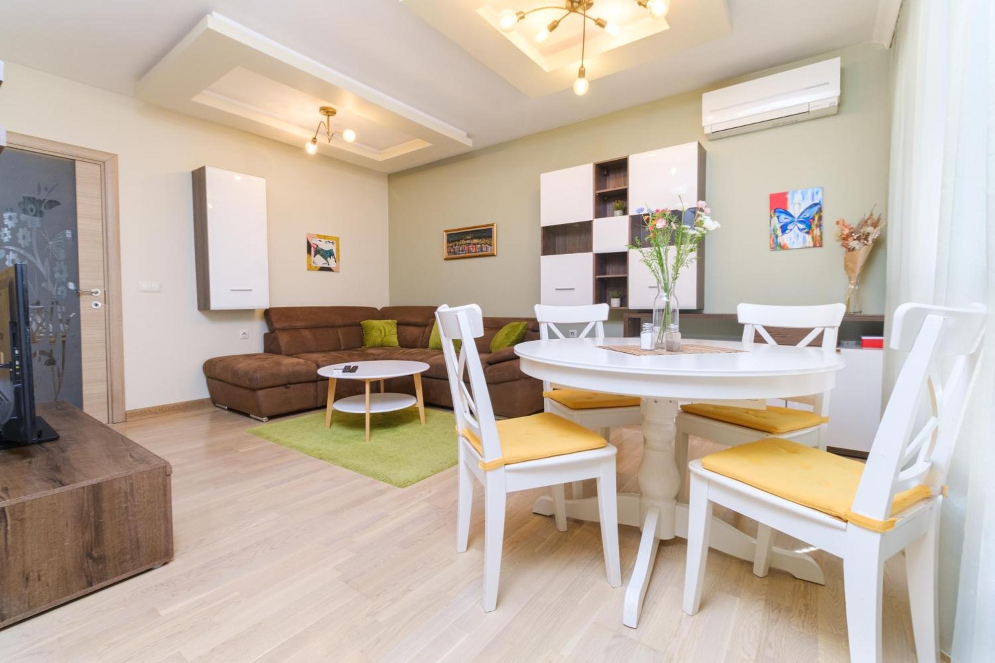 Riverside 2-Bedroom Apartment 플로브디프 외부 사진